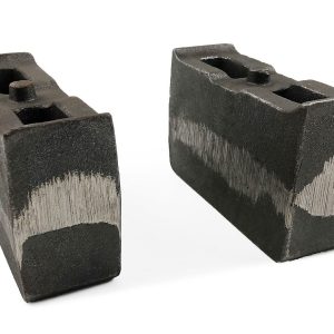 Tuff Country 01-10 Chevy Silverado 2500HD/3500 4wd 4in Cast Iron Lift Blocks Pair