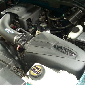 Volant 97-00 Ford Expedition 4.6 V8 PowerCore Closed Box Air Intake System