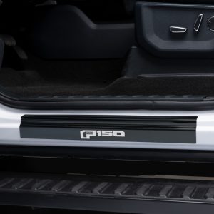 Putco 15-20 Ford F-150 - SuperCrew w/ F-150 Etching (4pcs) Black Platinum Door Sills