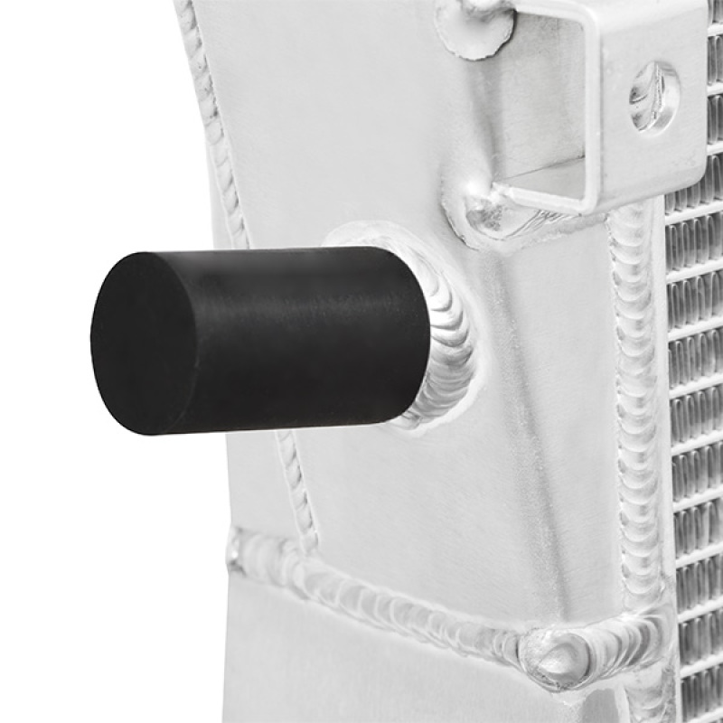 Mishimoto 08-10 Ford 6.4L Powerstroke Radiator - Version 2 - Image 10