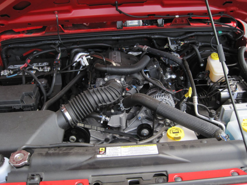 K&N 07-10 Jeep Wrangler 3.8L V6 Drop In Air Filter - Image 3