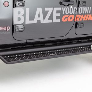 Go Rhino 05-20 Toyota Tacoma Dominator Extreme D1 SideSteps Complete Kit w/SideStep + Brkts