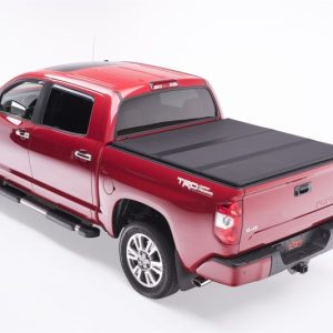 Extang 14-16 Toyota Tundra (6.5ft) (Works w/o Rail System) Solid Fold 2.0