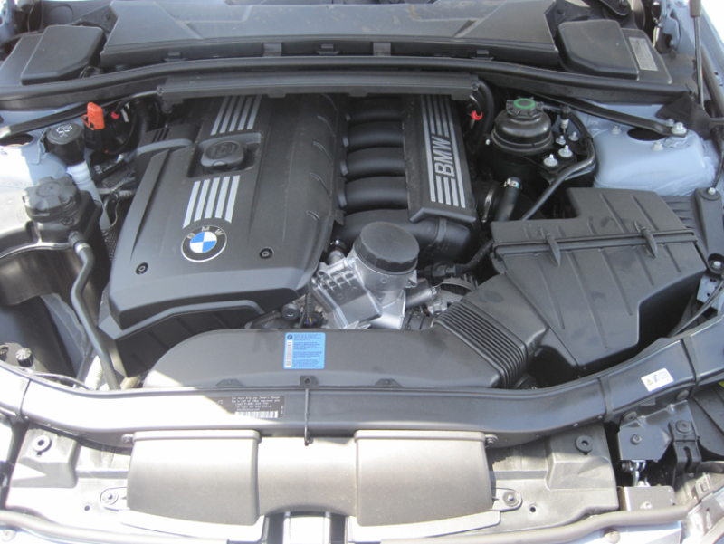 K&N 06 BMW 325 3.0L-L6 Drop In Air Filter - Image 4