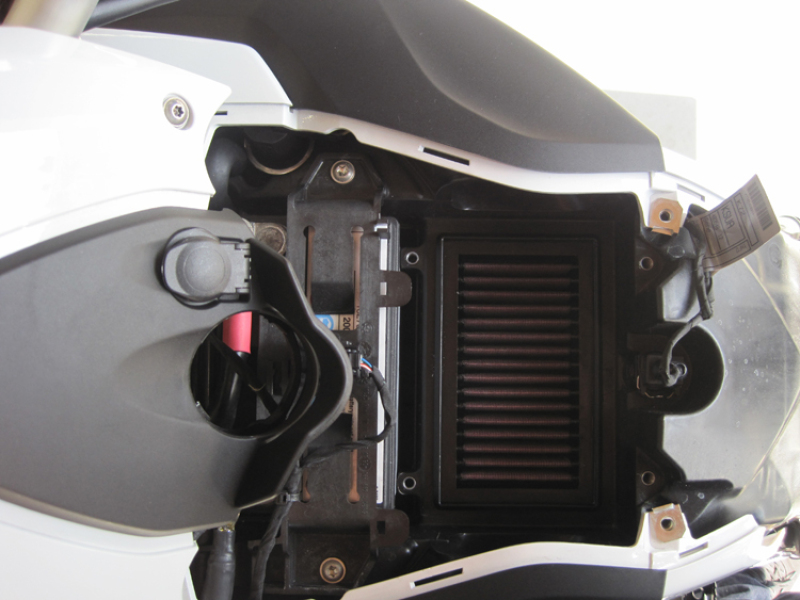 K&N 06-10 BMW F800S/ST Air Filter - Image 5
