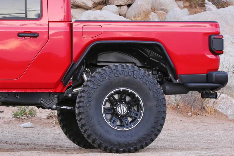 Fabtech 20-21 Jeep Gladiator 4WD Rear Steel Tube Fenders - Image 3