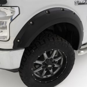 Bushwacker 18-19 Ford F-150 Pocket Style Flares 4 pc - Oxford White