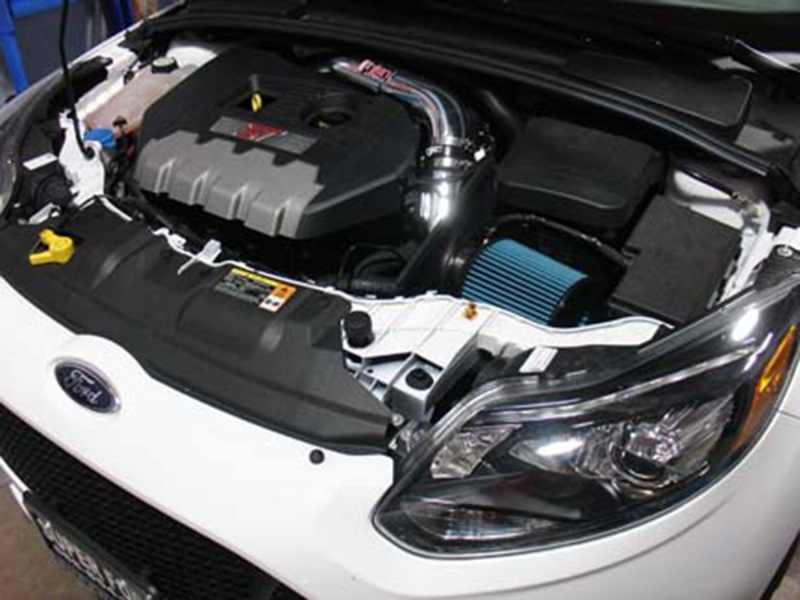 Injen 13-14 Ford Focus ST 2.0L (t) 4cyl Black Short Ram Intake w/MR Tech & Heat Shield - Image 3